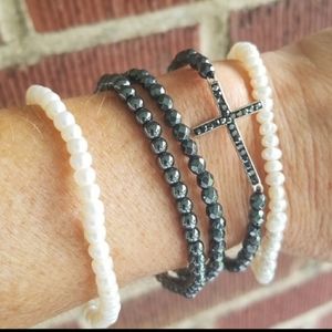 Genuine Hematite cultured pearl bracelet